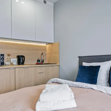 Apartment Rentplanet - Wiktoryn Warsaw