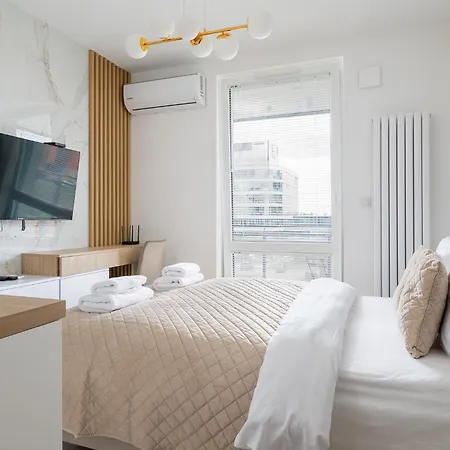 Apartment Rentplanet - Wiktoryn Warsaw