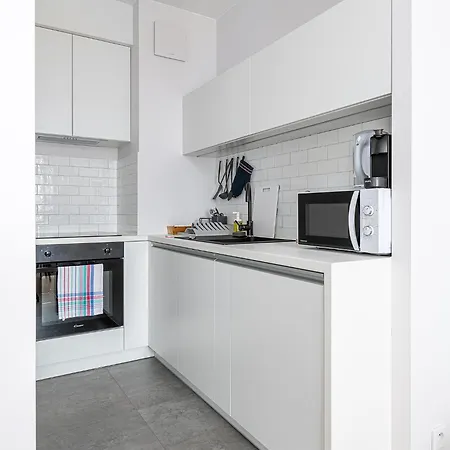 Rentplanet - Wiktoryn Apartment Warsaw