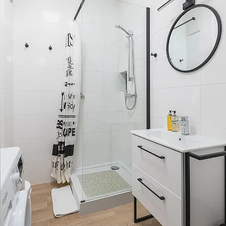 Appartamento Rentplanet - Wiktoryn Varsavia