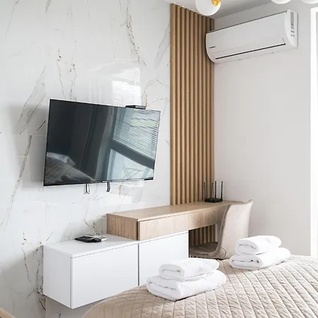 Rentplanet - Wiktoryn Lejlighed Warszawa